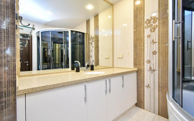 Апартаменты на набережной Ярыгинская 23