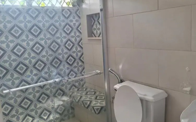 Spacious, Renovated, 2Hb in Style and With Pool