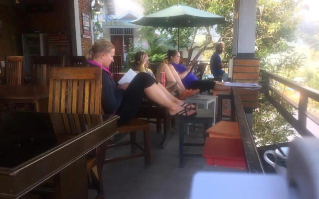 Bintang Lodge Cafe & Restaurant