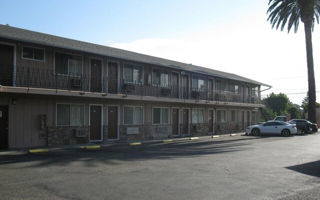 Fremont Frontier Motel