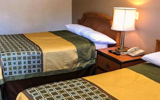 Crown Lodge Motel Oakland
