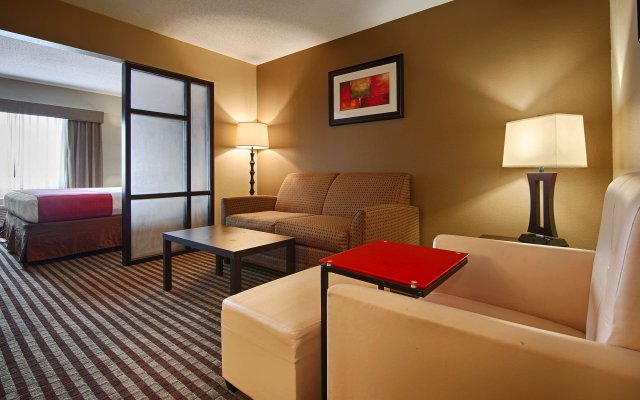 Comfort Inn & Suites Copley Akron