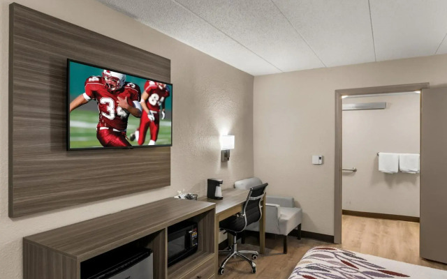 Red Roof Inn Enfield