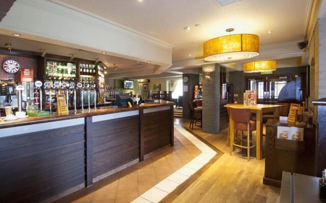 Premier Inn Leeds / Bradford Airport