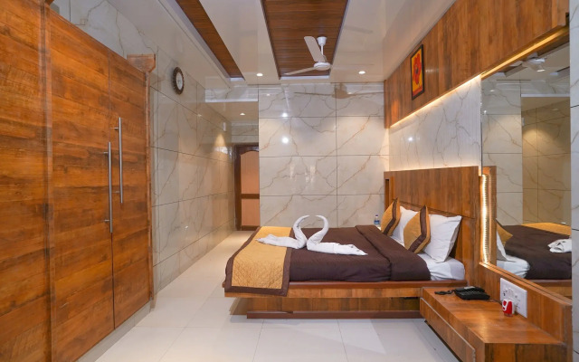 Hotel Kumar Plaza