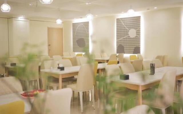 Thank Inn Plus Hotel Qingdao Licang Wan Nianquan Road