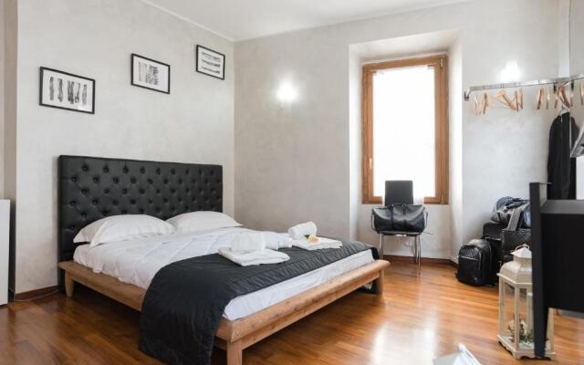 PLAZA SUITE Collection