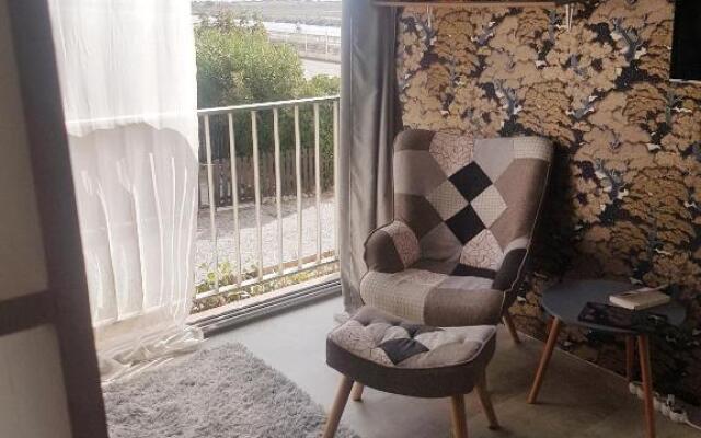 Studio Gruissan Proche Plage Des Chalets (Adults Only)