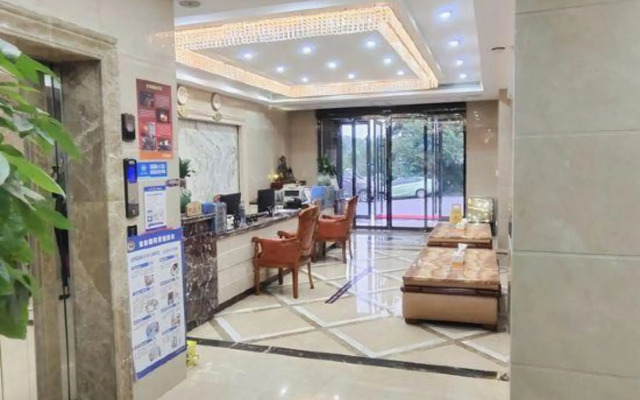 Huayuan Business Hotel