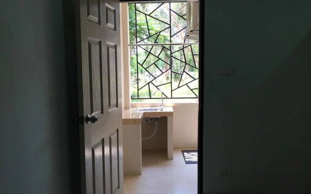 Villa Rayonghouse