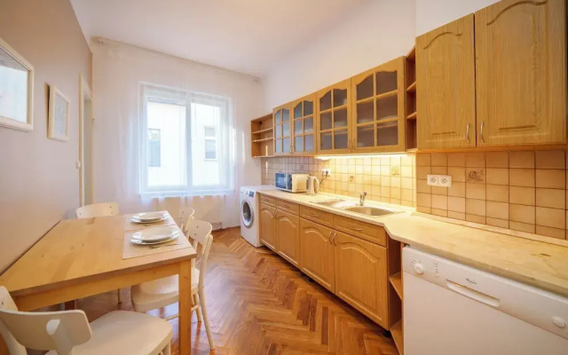 Old Town - 3 Bedroom 3 Bathroom Kitchen