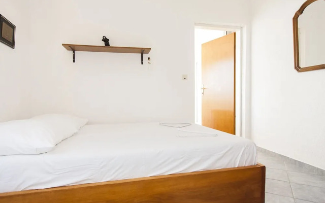 Zoran - 400 m From Beach - A1