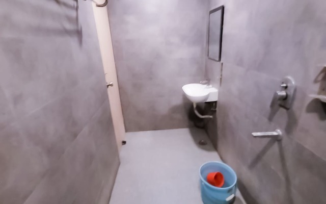 Roomshala 150 Happy Inn Vinod nagar