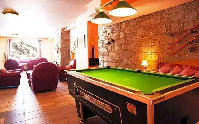 Skissim Select - Chalets Le Grand Panorama II 3* by Travelski