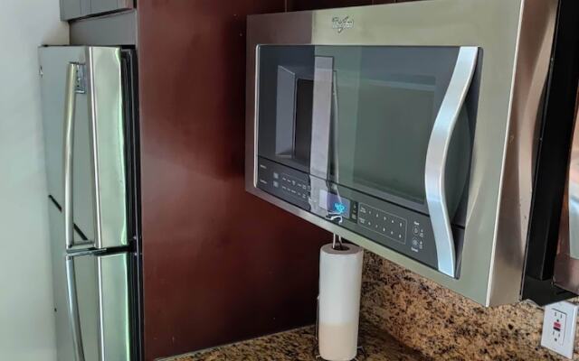 217 Hollywood Beach Resort