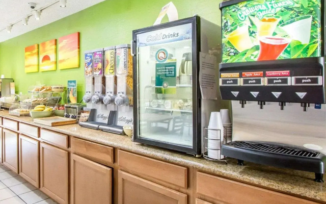 Quality Inn & Suites Goodyear - Phoenix West