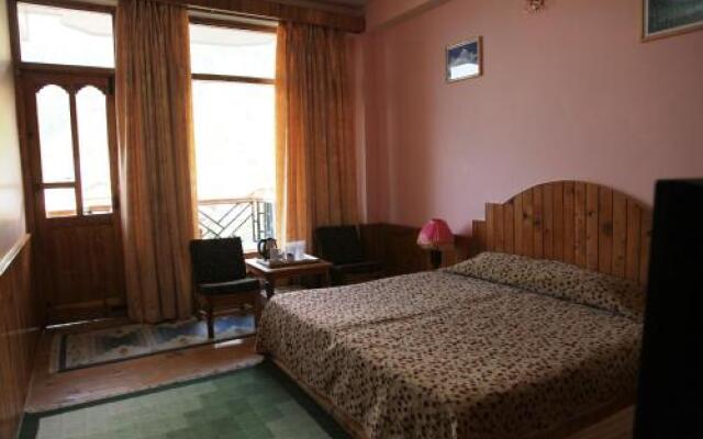 Hotel Naggar Delight