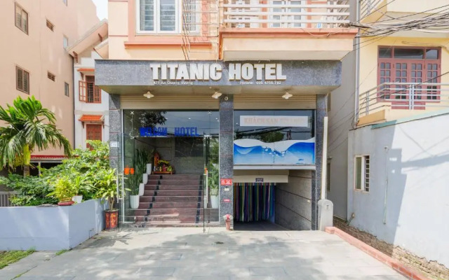 Titanic Hotel