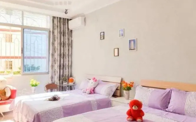 Small White Whale Inn