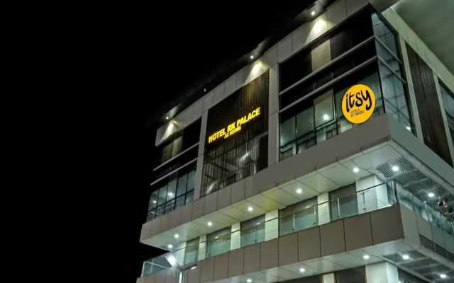 Itsy Hotels Rk Palace