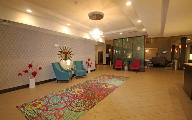 Holiday Inn Express & Suites Charlotte North by IHG