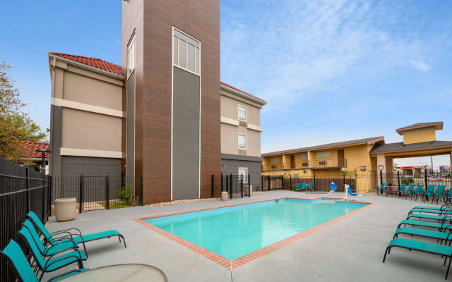 La Quinta Inn & Suites by Wyndham New Braunfels
