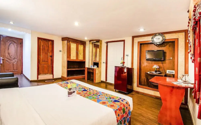 FabHotel Roshan Residency