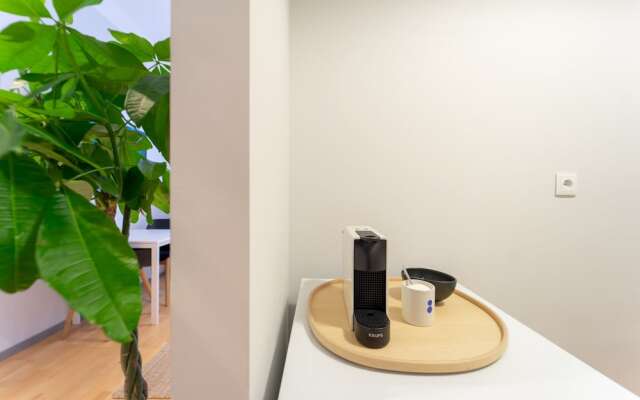 Modern Newly Refurbished Studio - Close TO Center