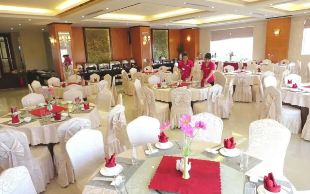 Golden Halong Hotel