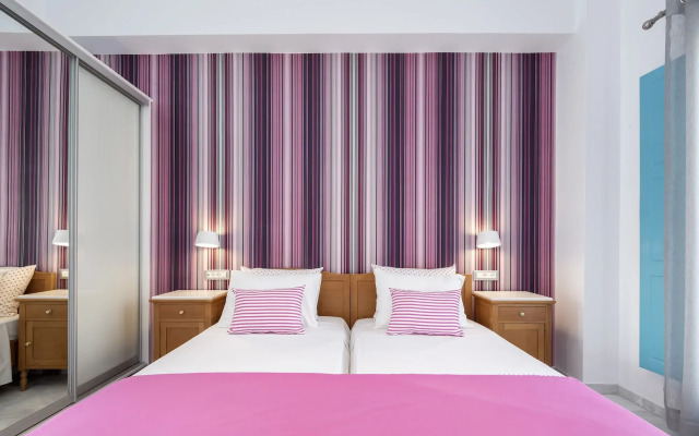 Santellini Hotel