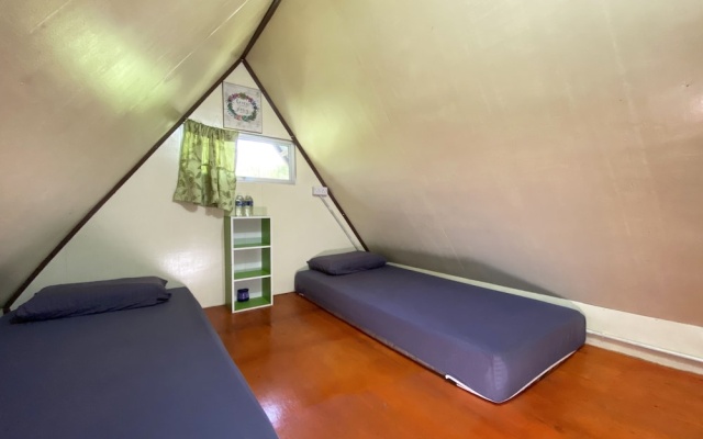Lily Cottage & Kitchen – Guest Rooms – Ranau