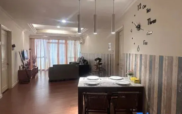 Nicely Riverbank suites 405 @Riverview