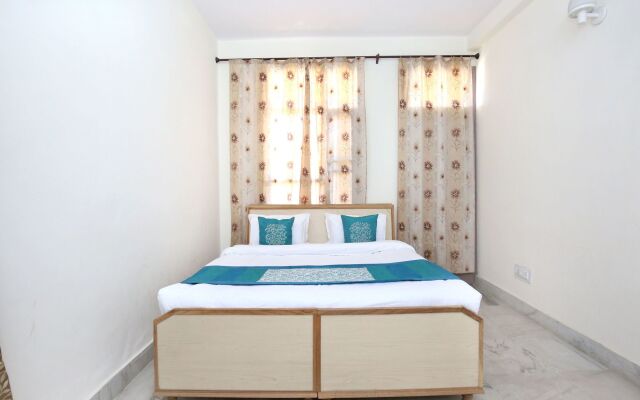 OYO 10310 Home 3BHK Shoghi