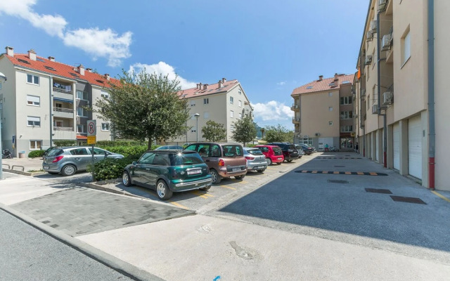 Apartments Cetina