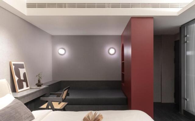 Olala Lin Suites
