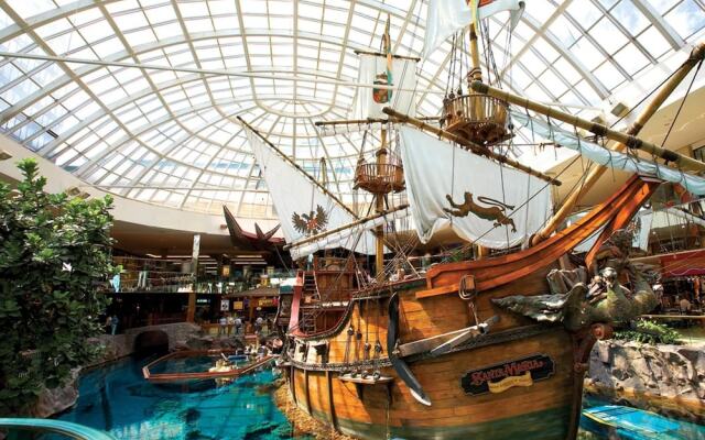 West Edmonton Mall Inn