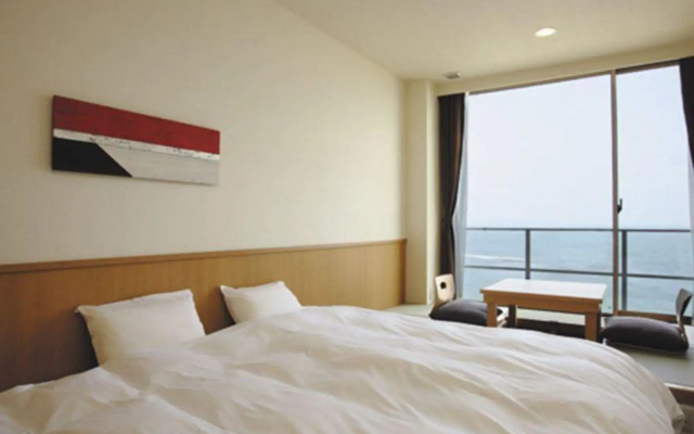 Bayside Square Kaike Hotel