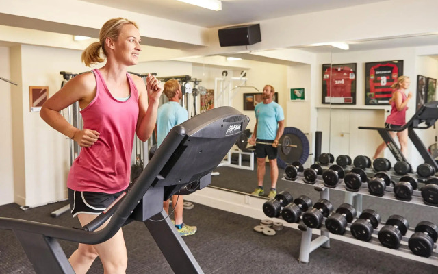 Commodore Airport Hotel