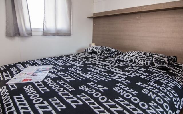 Mobile Home Frangipani 1