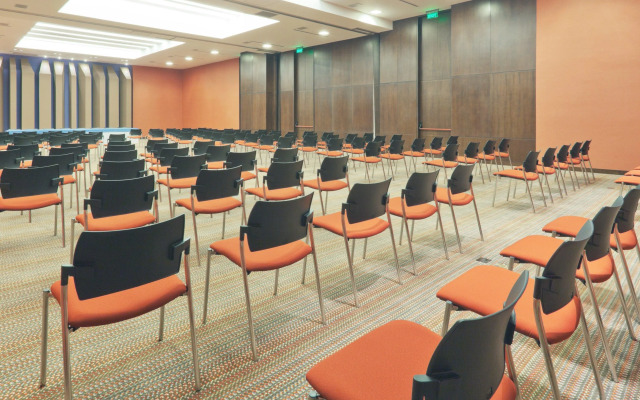 Holiday Inn Bogota Airport by IHG