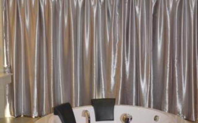 Aiyi Boutique Hotel