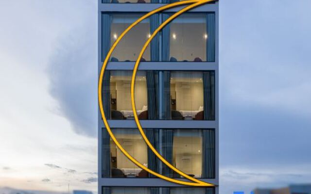 V'Luna Hotel - Managed by THM