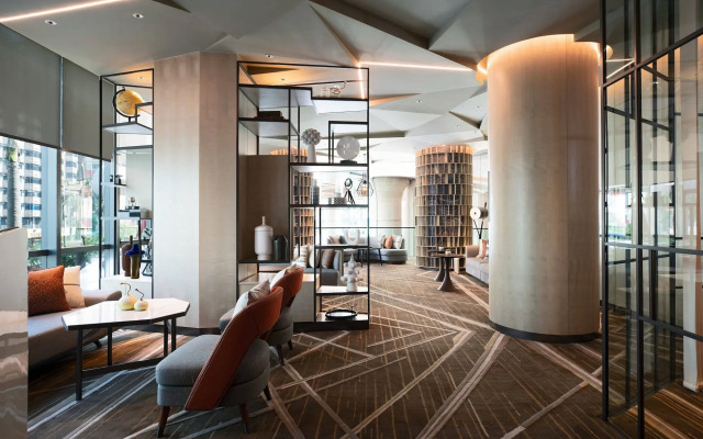 Renaissance Shenzhen Luohu Hotel