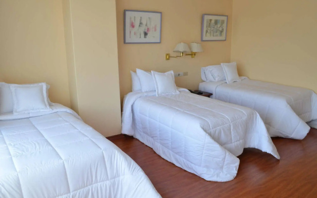 Hotel Tambo Real