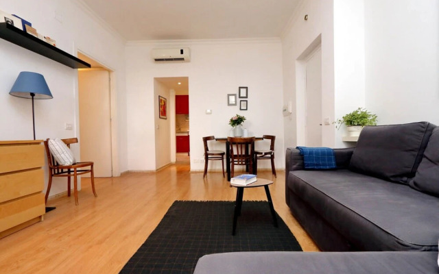 St Peter Mediatrice Apartment