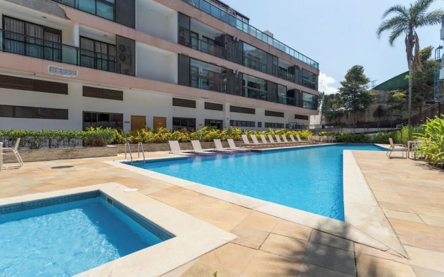 Apartamento em Itaipava com Piscina e Academia