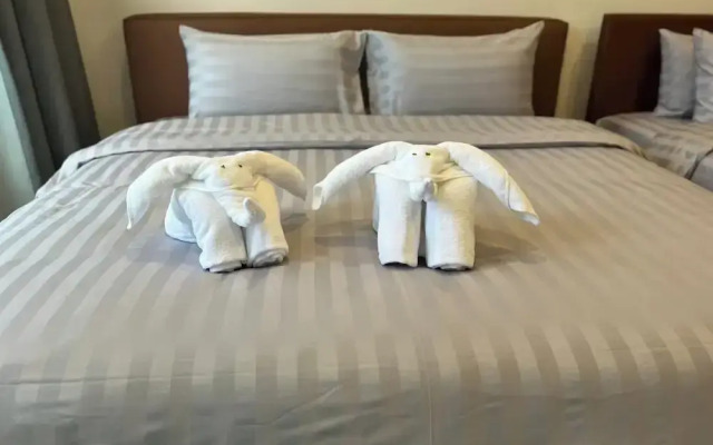 168 Garden Pool Villa