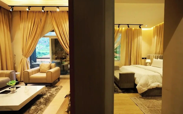 Apartment by Cyrus