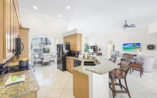 Pet-friendly Waterfront Home Near Beach With Pool