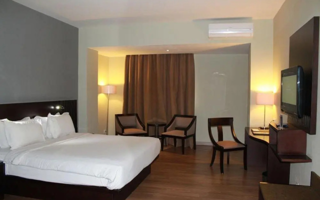 Oakwood Hotel & Apartments Taman Mini Jakarta – Guest Rooms – Jakarta